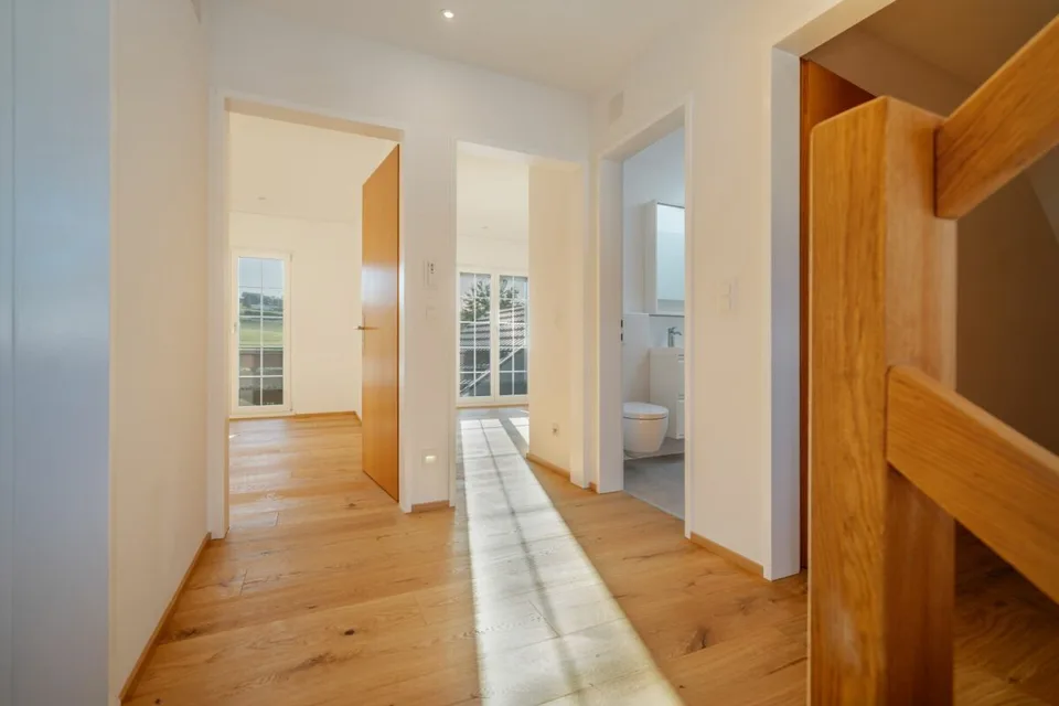 Freistehendes 6½-Zimmer Einfamilienhaus mit Wintergarten und viel Umschwung – Foto 9 von 21