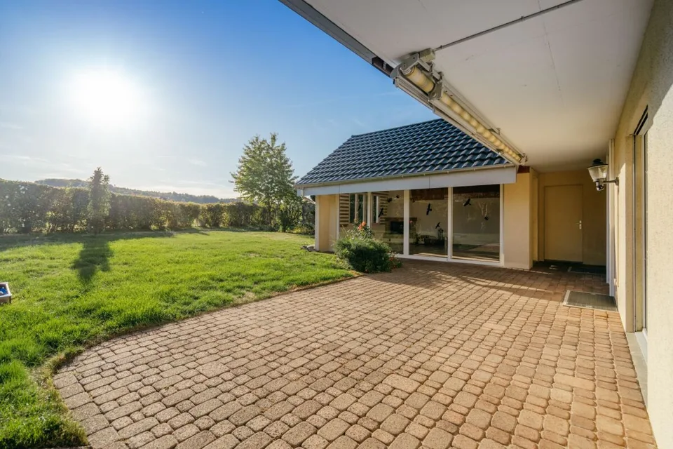 Freistehendes 6½-Zimmer Einfamilienhaus mit Wintergarten und viel Umschwung – Foto 17 von 21