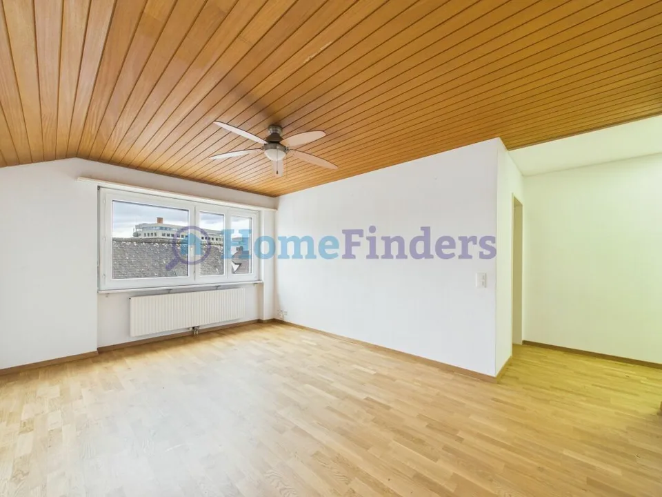 CENTRAL WITH GARAGE BOX AND OWN WASH TOWER – photo 3 of 7