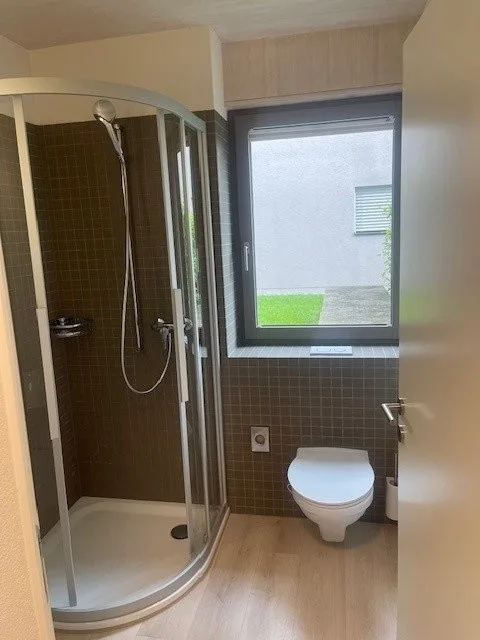 Delizioso appartamento 2.5 locali a Niederbipp con balcone e vita moderna