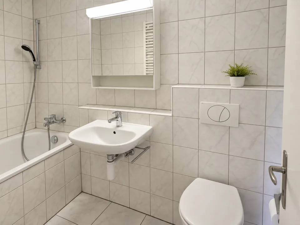 Bright 2.5 room apartment for rent