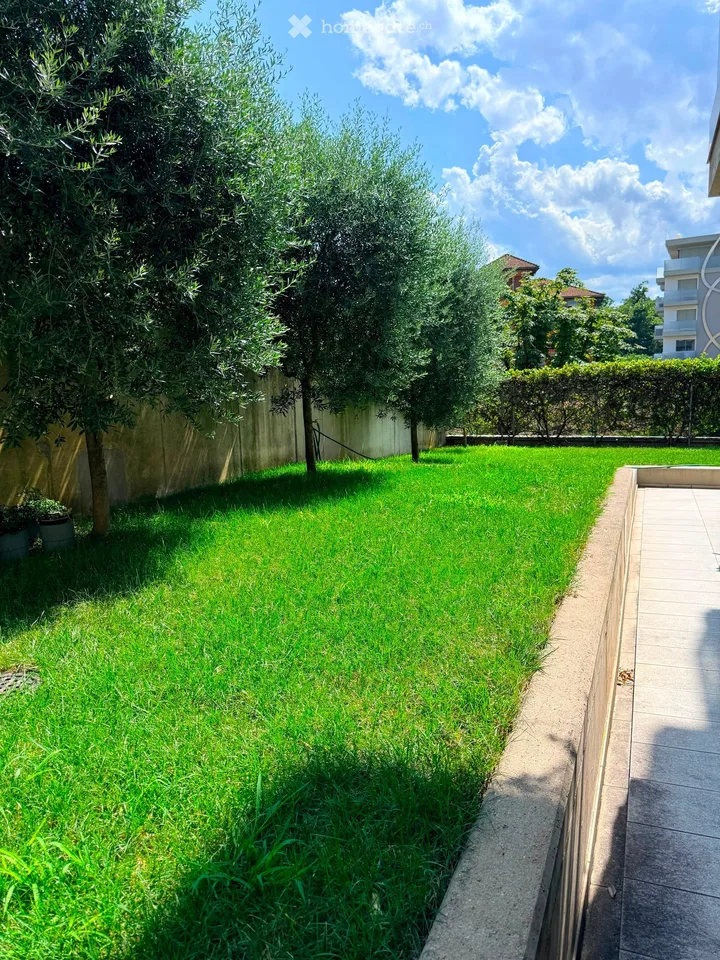 Elegantes 3.5-Zimmer-Apartment mit privatem Garten in Massagno