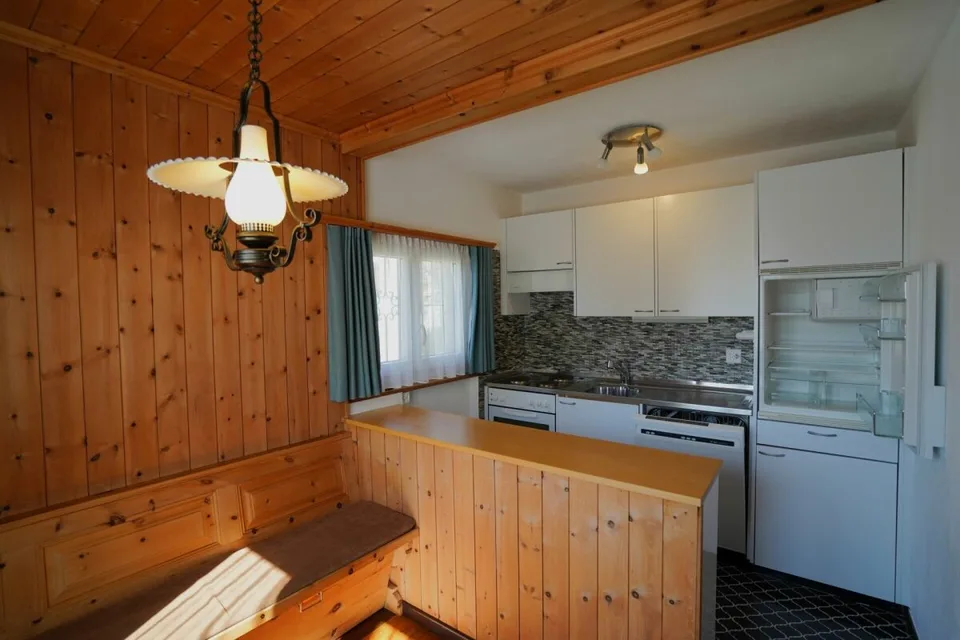 2.5-Room Apartment for Locals