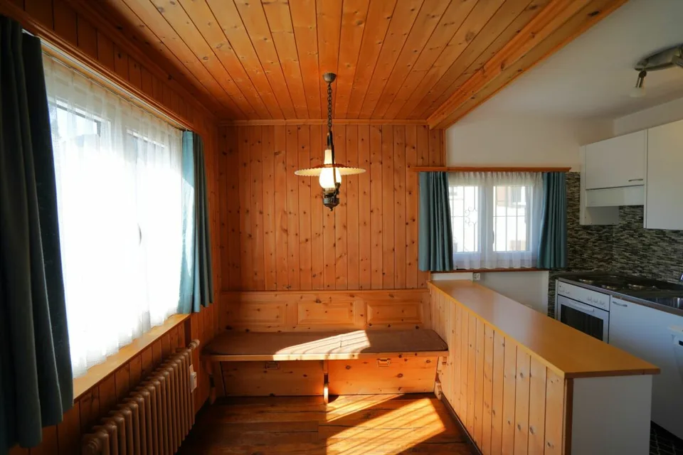 2.5-Room Apartment for Locals