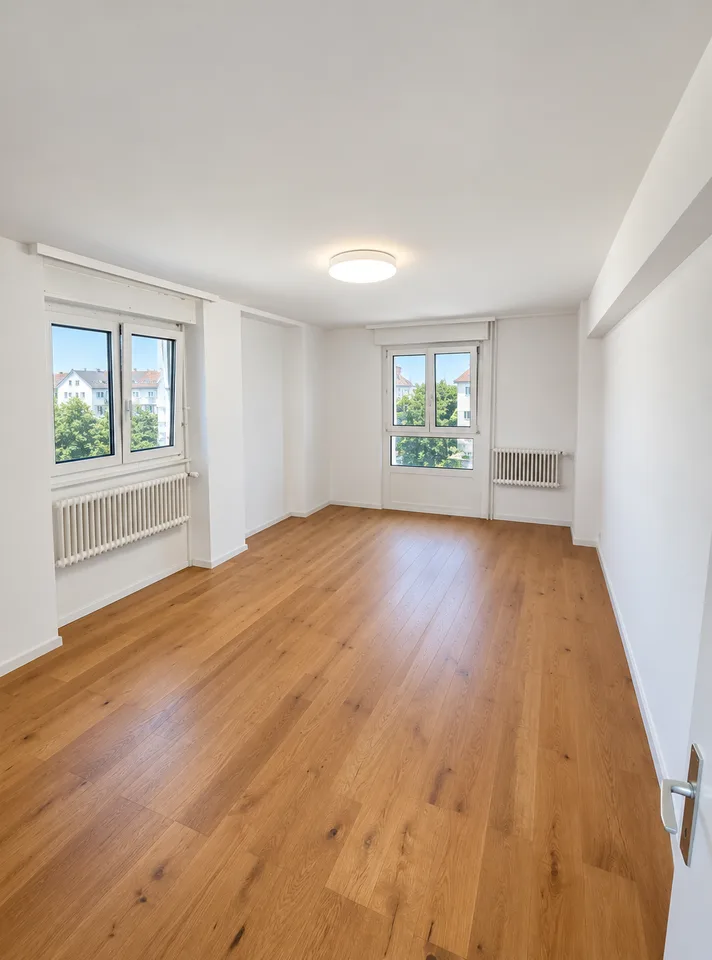 A Home Above the City – Bright 2.5-Room Apartment with Panoramic View