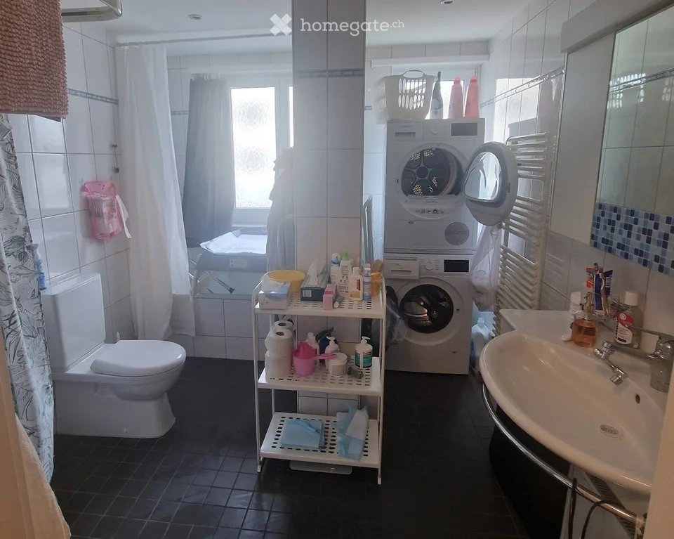 Appartement très abordable et lumineux de 4,5 pièces