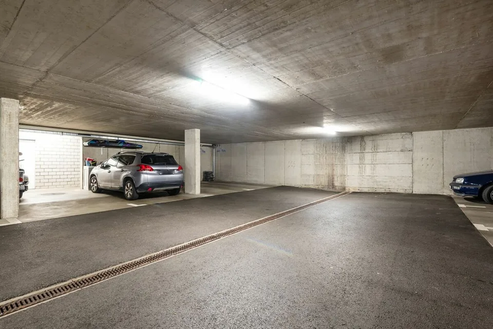 Appartement 3,5 pièces, rénové, disponible immédiatement – photo 5 sur 13