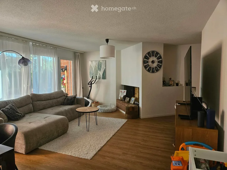 Charming 3.5-room garden apartment in Niederhasli – plenty of space to live and enjoy
