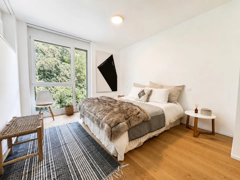 Monatliche Vermietung - Möblierte Wohnung mit Panoramablick auf den See