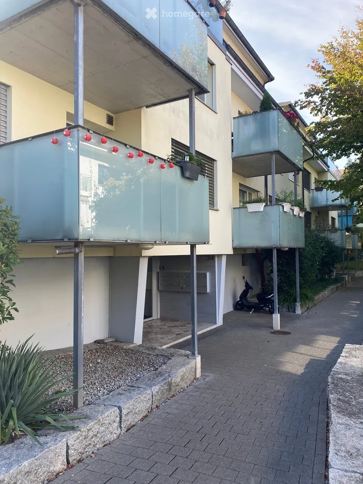 3.5-Zimmer-Wohnung mit 2 Balkon an ruhiger Lage in Basel