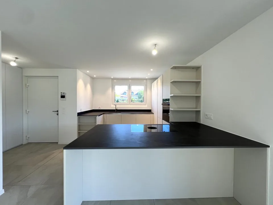Schönes neues Reihenhaus mit 4.5 Zimmern und großem privatem Garten