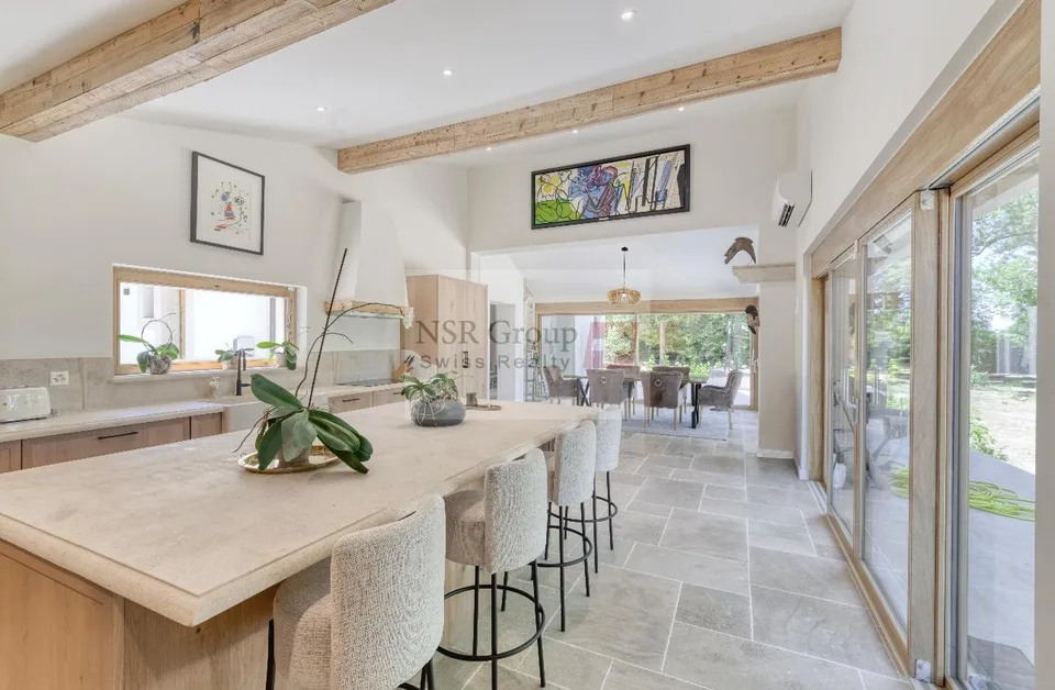 Belle maison de maître à louer ? 10 pièces au coeur de Presinge