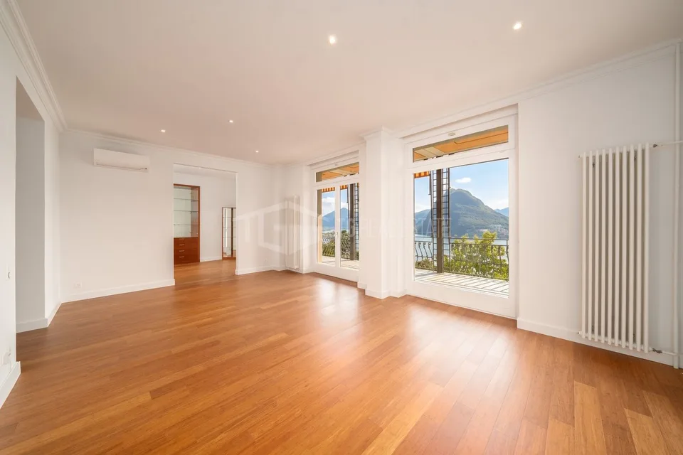 ELEGANTE 5,5-ZIMMER-WOHNUNG MIT SPEKTAKULÄRER SEESICHT (Copy)