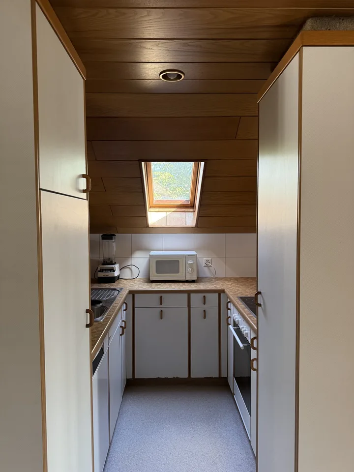 Charming apartment in small 3-family house with sunny balcony