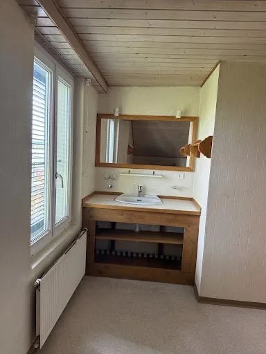 Charming apartment in small 3-family house with sunny balcony