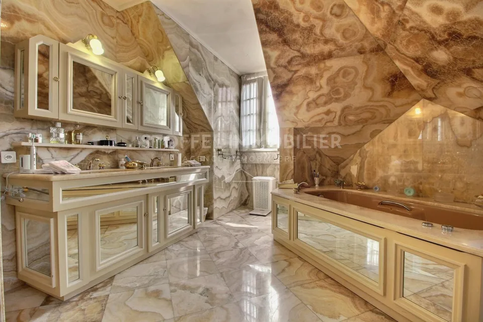 Maison de Maîtres dans l'environnement préservé de Conches – photo 11 sur 13