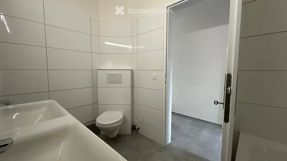 Appartamento ristrutturato di 4,5 locali con balcone a Hombrechtikon