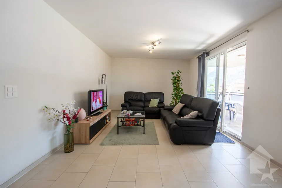 Spacieux appartement de 120 m² habitable de 4.5 pièces – Foto 4 von 13
