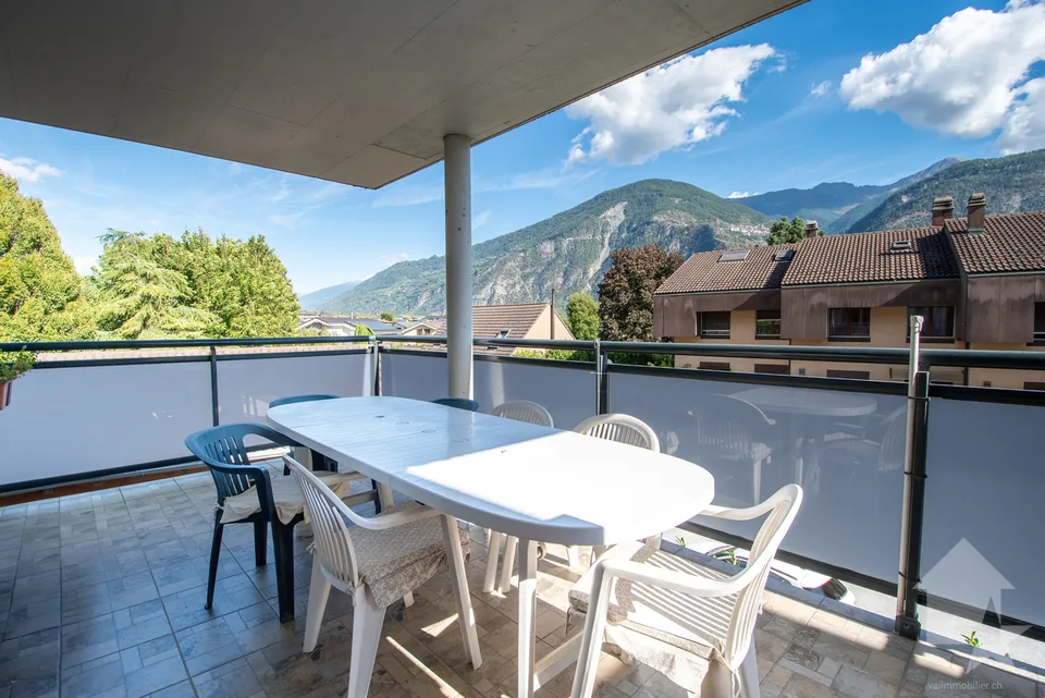 Spacieux appartement de 120 m² habitable de 4.5 pièces – Foto 2 von 13