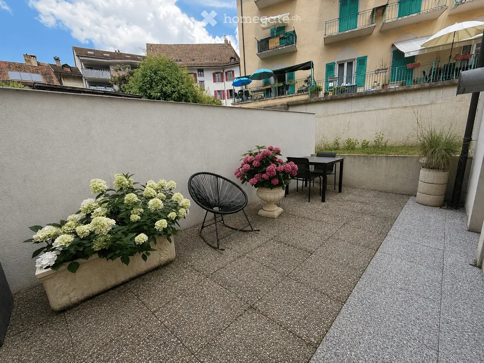 Charmant appartement de 2.5 pièces avec terrasse à Bex