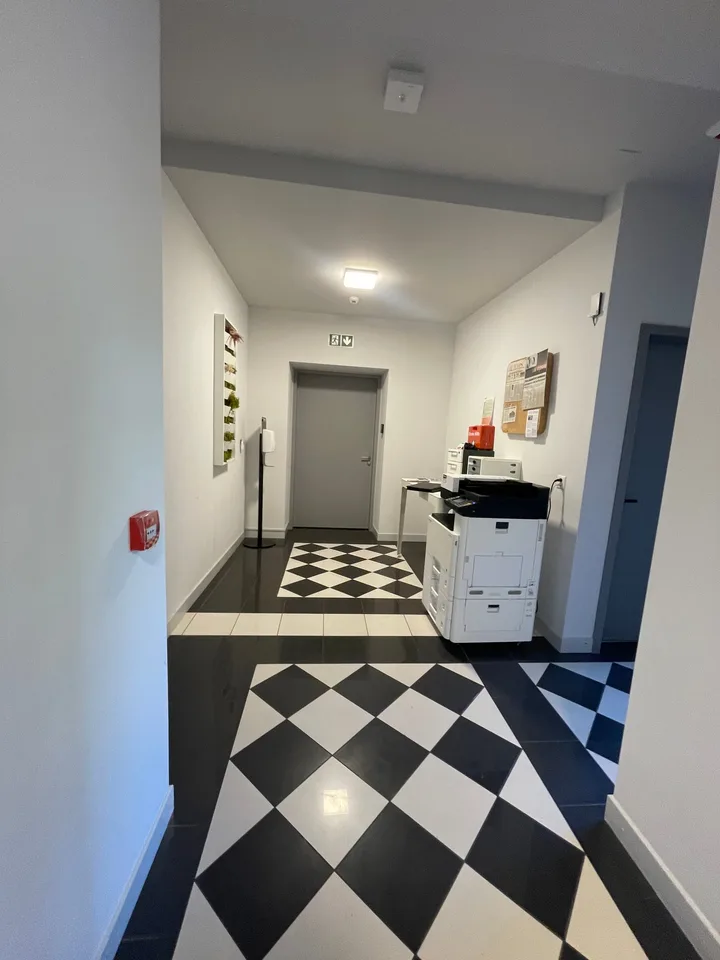 Ufficio moderno e luminoso a La Chaux-de-Fonds – foto 2 di 8