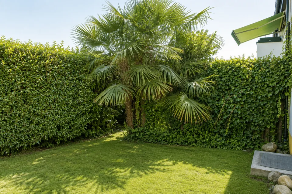 Jetzt besichtigen: Stilvoll sanierte Gartenwohnung in Herrliberg