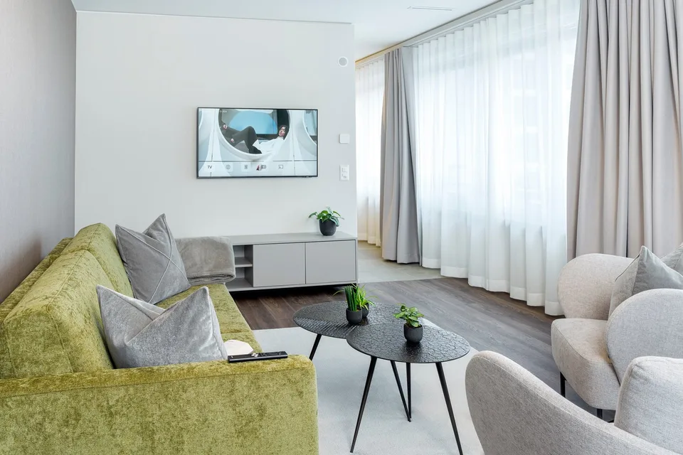 2-Zimmer Apartment Superior Suite möbiliert in Cham (Zug), Papieri-Areal