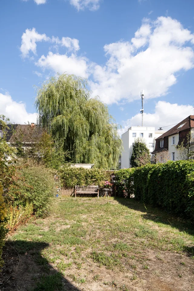 6-Zimmer-Einfamilienhaus mit grossem Garten im Neubadquartie