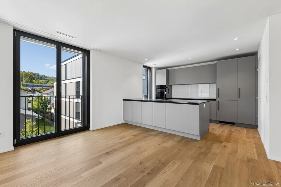 Appartamento nuovo di 4,5 locali di alta qualità con grande terrazza – foto 2 di 13