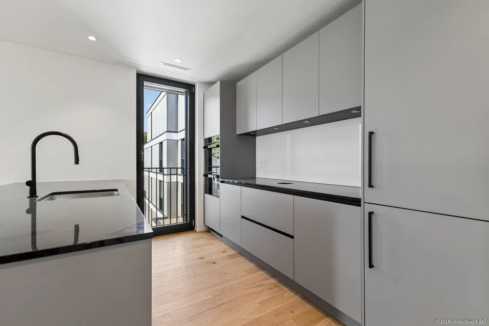 Appartamento nuovo di 4,5 locali di alta qualità con grande terrazza – foto 3 di 13