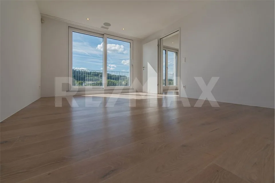 FREISTEHENDES, HOCHWERTIGES 6½-ZIMMER-MINERGIE-HAUS – Foto 6 von 12