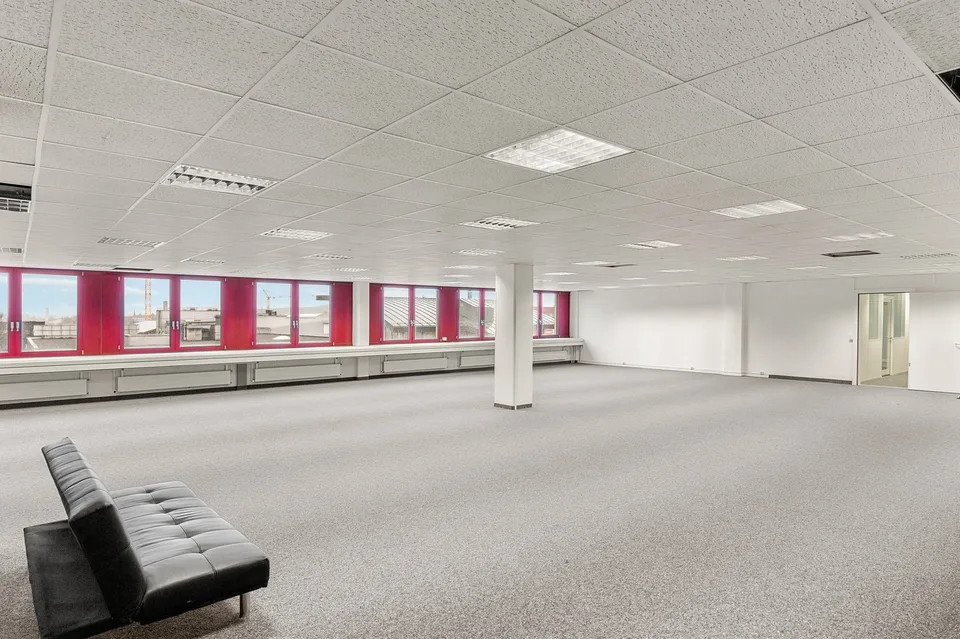 Seltene Kombination aus Büro und Lager an einem Standort – Foto 10 von 13
