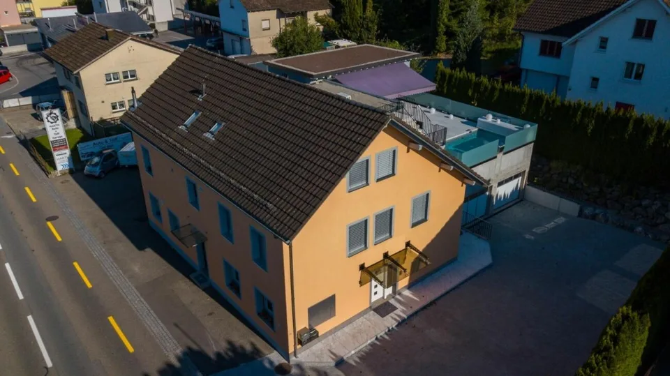 Grosszügig wohnen, flexibel nutzen - mit Pool und Gewerbefläche – Foto 12 von 12