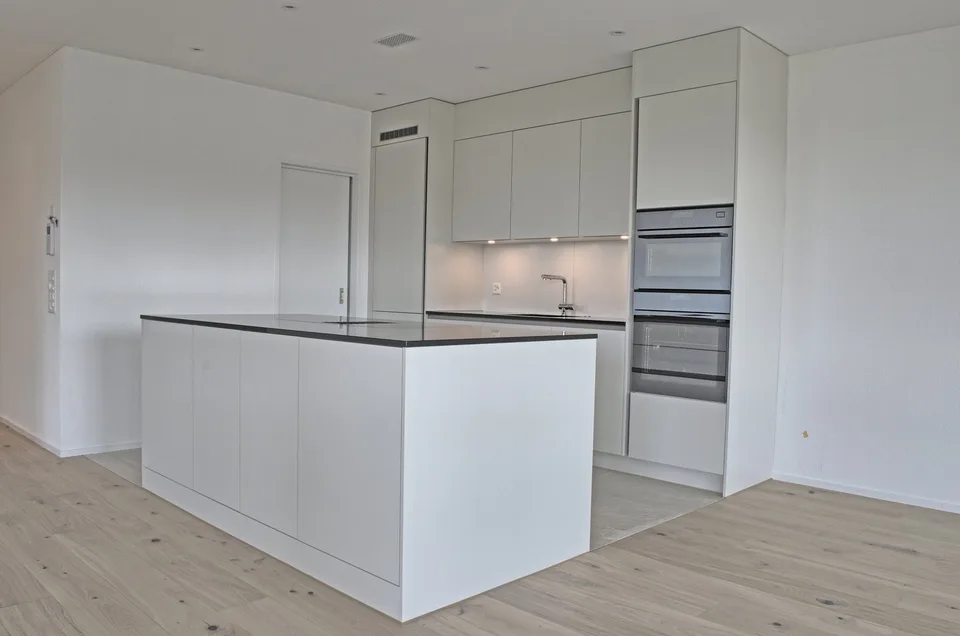 Bright, modern apartment - Your new home?