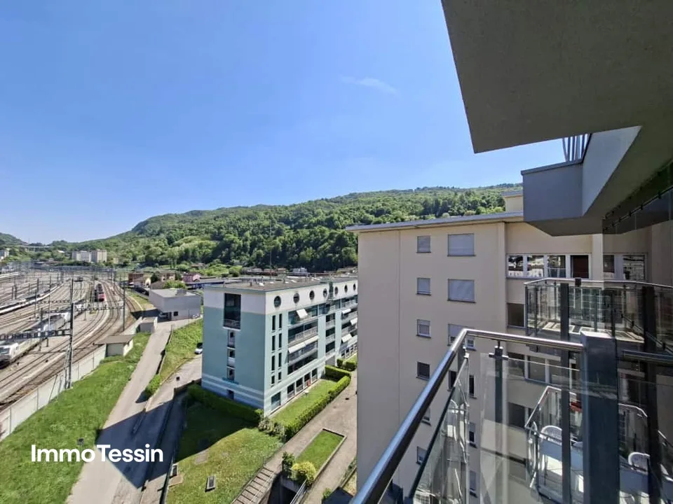 Attraktive Anlageimmobilie mit 19 Wohnungen und Gewerbe an zentraler top Lage in Chiasso – photo 7 sur 13