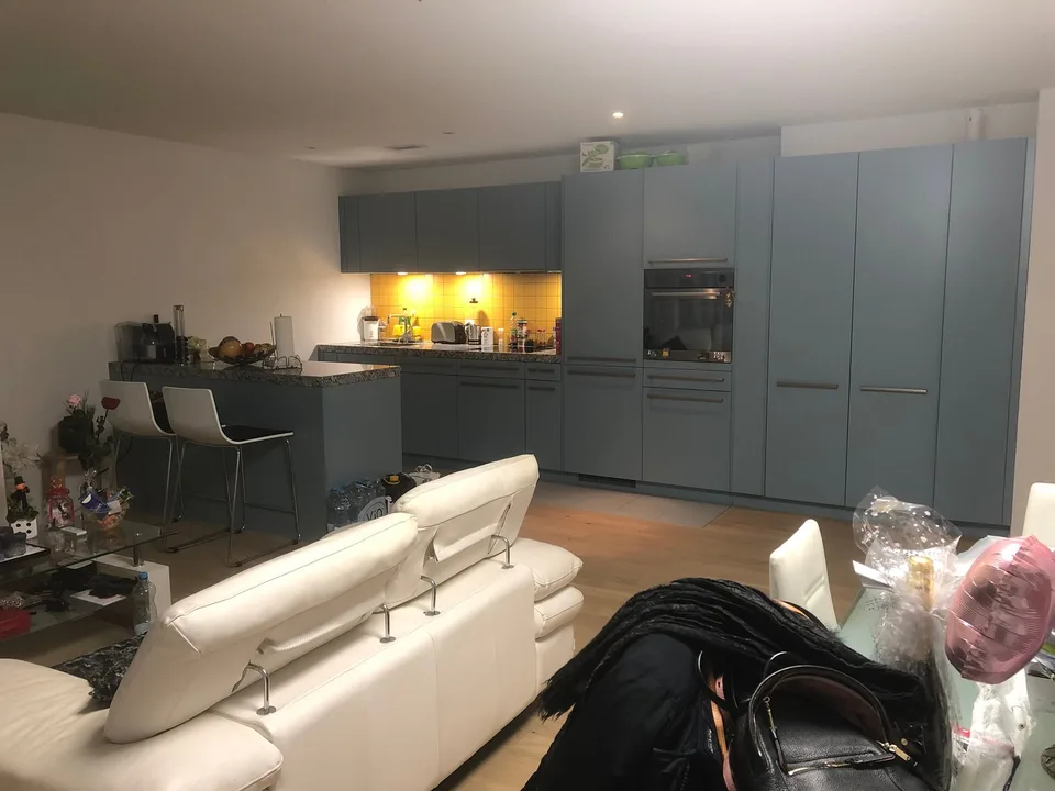 Appartement-maisonnette moderne de 2,5 pièces avec balcon à Dübendorf – disponible immédiatement !