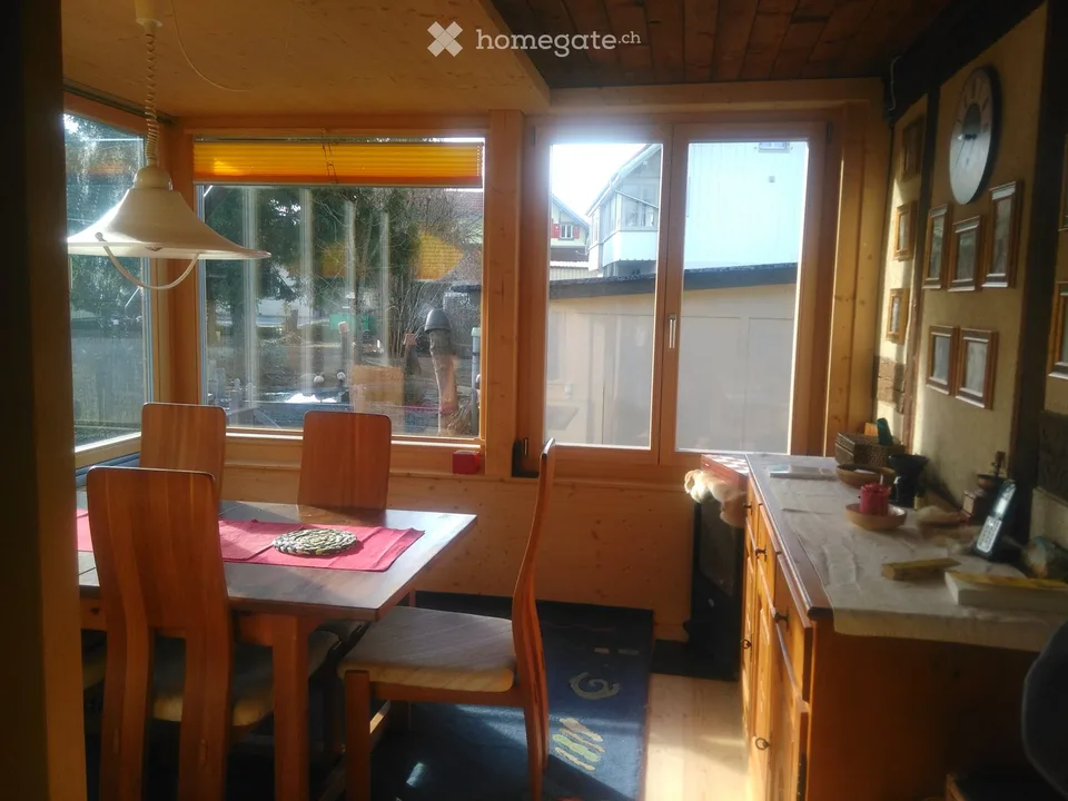 3 Colocataires pour appartement partagé 6 personnes, près de Thun