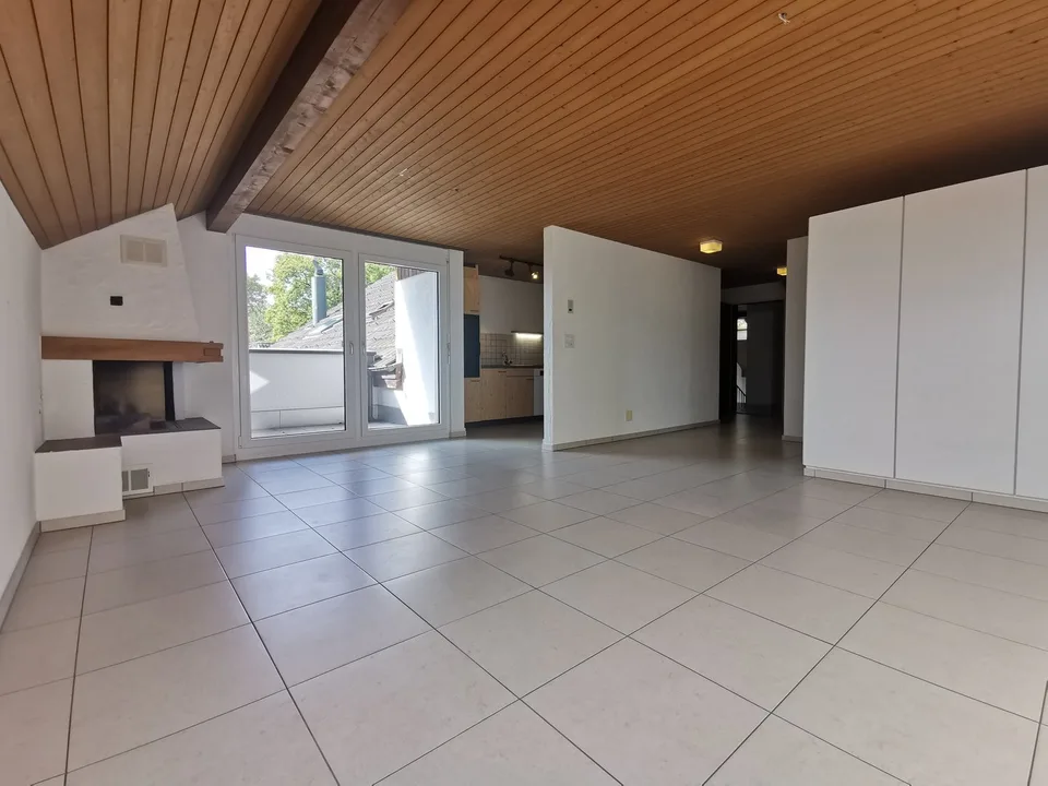 Gemütliche Dachwohnung mit Sicht auf den Pilatus