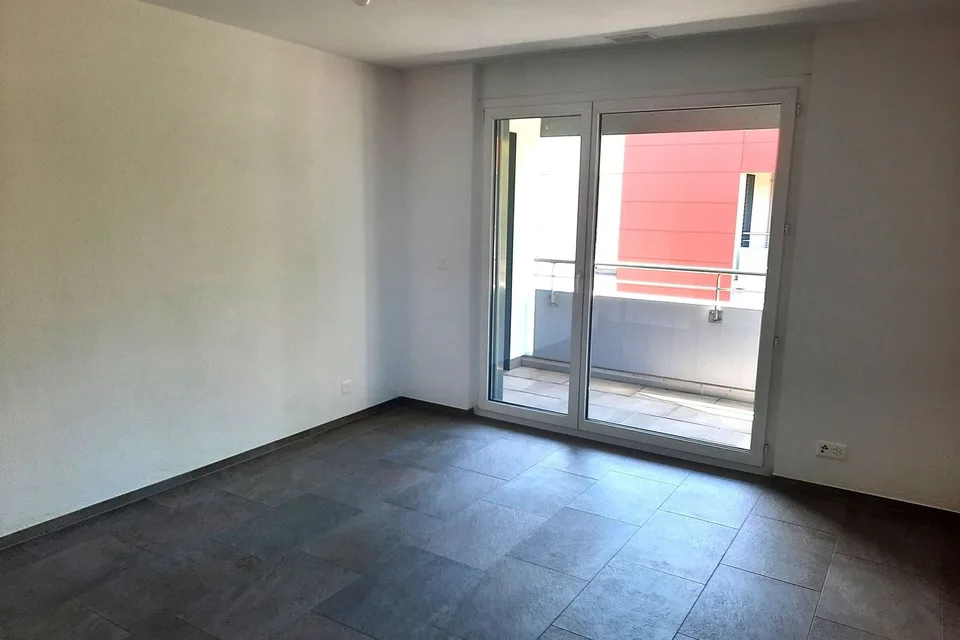 Appartamento moderno 4½ locali con balcone soleggiato e bella vista