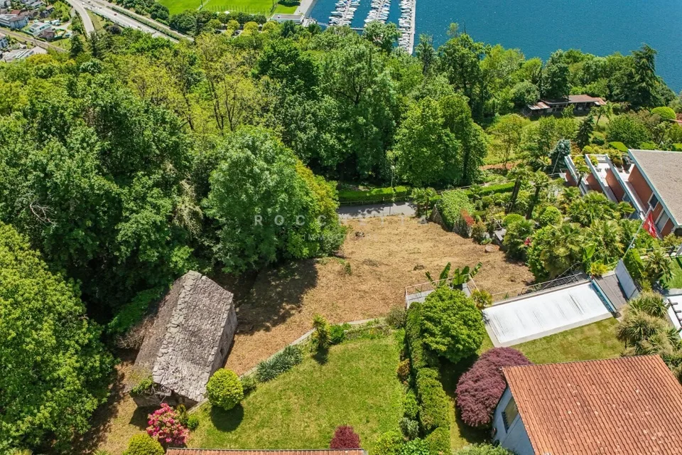 Terreno in posizione ricercata e con fantastica vista lago – Foto 7 von 9