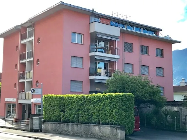 Zu vermieten in Minusio - 2.5-Zimmer-Wohnung im zweiten Stock