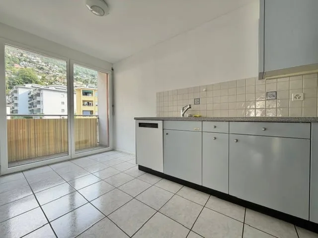 Zu vermieten in Minusio - 2.5-Zimmer-Wohnung im zweiten Stock
