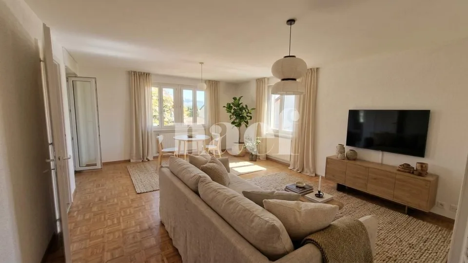 Schönes 3-Zimmer-Apartment von ca. 85m2 im 1. Stock mit Balkon