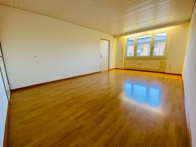 TOP-GELEGENHEIT : Moderne, bildhübsche Wohnung mit LIFT