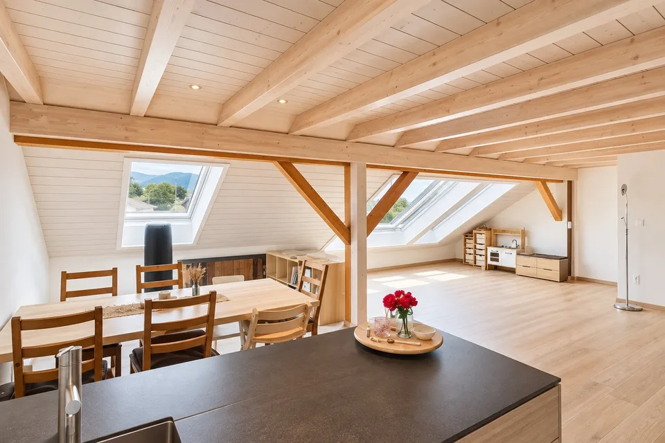 Luminoso loft in attico di 4.5 locali ad Alle – foto 5 di 14