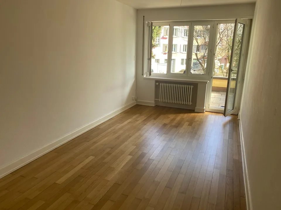 Charmante 2.5-Zimmer-Wohnung mit Balkon an der Bucheggstrasse in Zürich