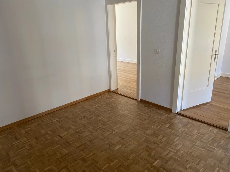 Charmante 2.5-Zimmer-Wohnung mit Balkon an der Bucheggstrasse in Zürich