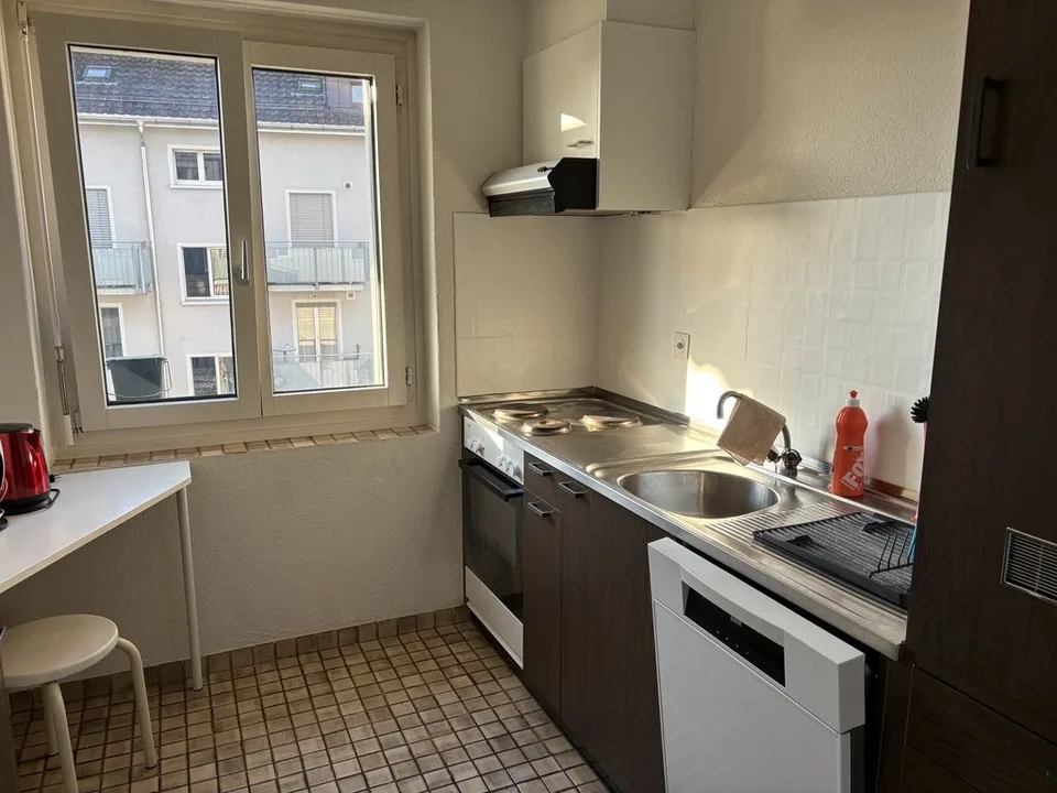 Zentrale Wohnung - Nähe Sternen Oerlikon