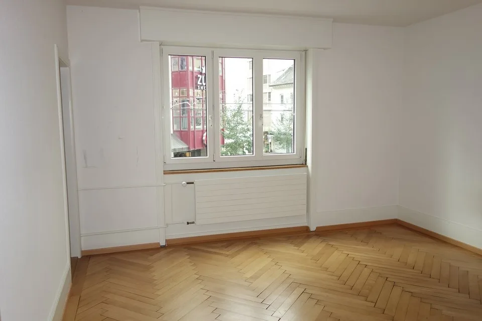 Befristete (03.2027) Wohnung unmittelbar beim Bahnhof Zürich-Oerlikon