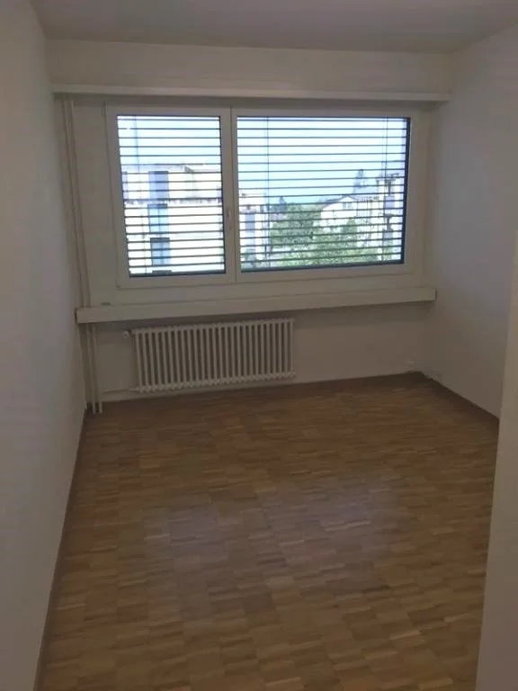 Geräumiges Zimmer als Nebenobjekt an ruhiger Lage